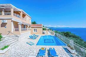 Villa Angela Nissaki