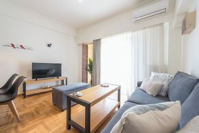 Quiet Embassy Suite by Cloudkeys