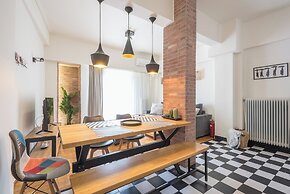 Quiet Embassy Suite by Cloudkeys