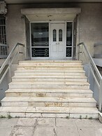 Quiet Embassy Suite by Cloudkeys