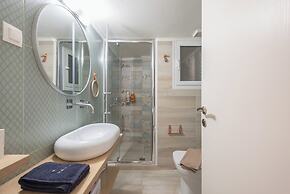 Quiet Embassy Suite by Cloudkeys