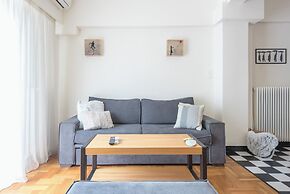 Quiet Embassy Suite by Cloudkeys