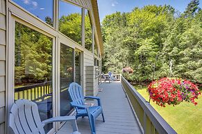 Pennsylvania Cabin Hideaway: Fire Pit & Deck!