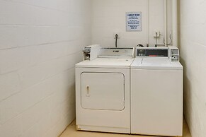 Ormond Beach Condo w/ Ocean Views & Community Pool