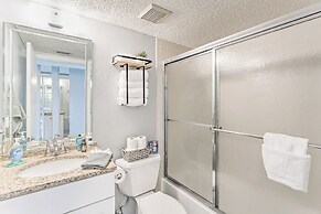 Ormond Beach Condo w/ Ocean Views & Community Pool