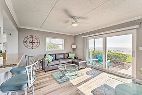 Ormond Beach Condo w/ Ocean Views & Community Pool