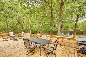 Deck & Fire Pit: Unique Pottsboro Haven