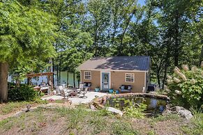 Riverfront Cottage Near Rock Island State Park