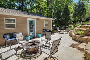 Riverfront Cottage Near Rock Island State Park