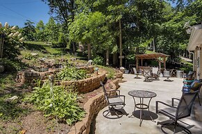 Riverfront Cottage Near Rock Island State Park
