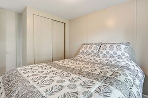 Walk to Coldwater Lake: Peaceful Weidman Retreat