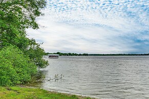 Walk to Coldwater Lake: Peaceful Weidman Retreat