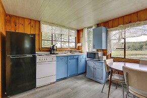 Honesdale Cabin: 110 Shared Acres, Animal Rescue!