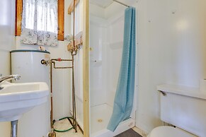 Historic Honesdale Cabin on Farm & Animal Rescue!