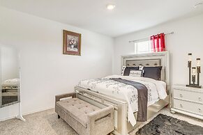 Welcoming Home ~ 16 Mi to Downtown Houston!