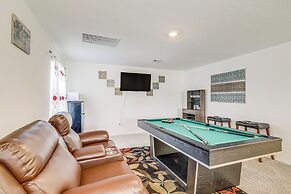 Welcoming Home ~ 16 Mi to Downtown Houston!