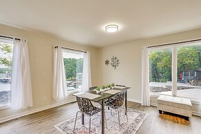 Grill, Boat Slip, & Game Room: Calm Cove Apt!