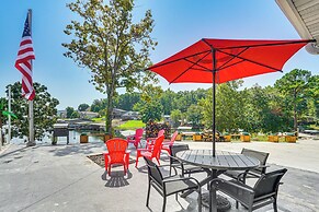 Grill, Boat Slip, & Game Room: Calm Cove Apt!