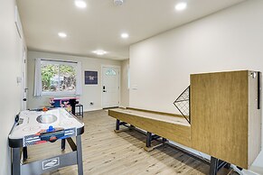 Grill, Boat Slip, & Game Room: Calm Cove Apt!