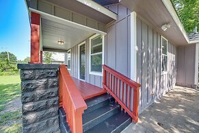 Remodeled Tulsa House w/ Yard ~ 4 Mi to Downtown!