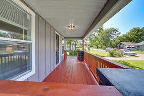 Remodeled Tulsa House w/ Yard ~ 4 Mi to Downtown!