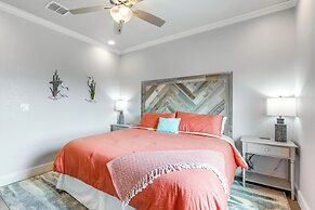 1 Mi to Beach Access: Coastal Port Aransas Home