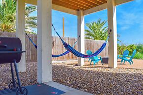 1 Mi to Beach Access: Coastal Port Aransas Home