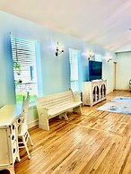 Coast Oaks Cottage 7 1 Bedroom Cottage by RedAwning