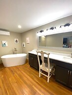 Coast Oaks Cottage 8 2 Bedroom Cottage by RedAwning