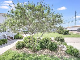 Coast Oaks Cottage 8 2 Bedroom Cottage by RedAwning
