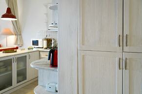 Mini Apart Centeral Location