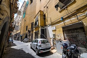 Vico Graziella 12 in Naples