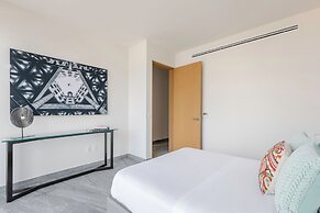 Exclusive Apartment with rooftop pool