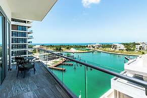 Exclusive Apartment with rooftop pool