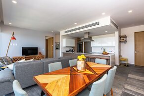 Exclusive Apartment with rooftop pool