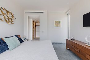 Exclusive Apartment with rooftop pool