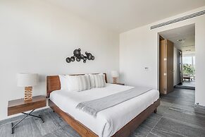 Exclusive Apartment with rooftop pool