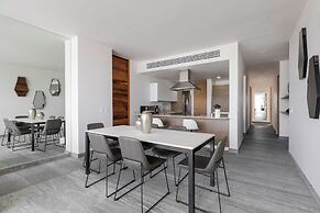 Exclusive Apartment with rooftop pool