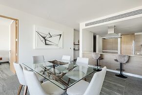 Exclusive Apartment with rooftop pool