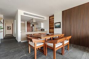 Exclusive Apartment with rooftop pool