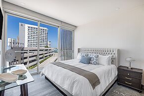 Exclusive Apartment with rooftop pool