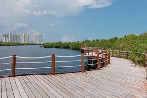 Exclusive Apartment with rooftop pool