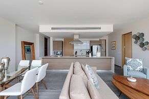 Exclusive Apartment with rooftop pool