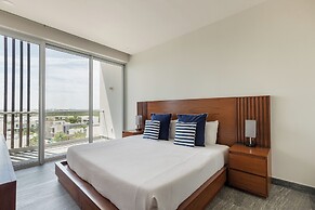 Exclusive Apartment with rooftop pool