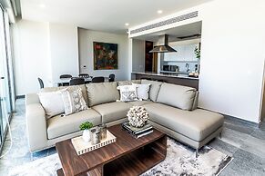 Exclusive Apartment with rooftop pool