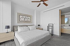 Exclusive Apartment with rooftop pool