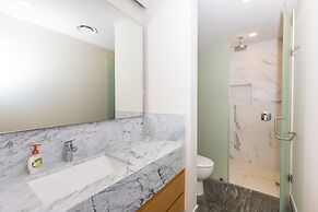 Exclusive Apartment with rooftop pool