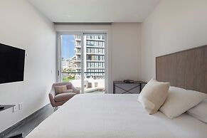 Exclusive Apartment with rooftop pool