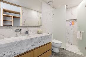 Exclusive Apartment with rooftop pool