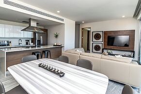 Exclusive Apartment with rooftop pool